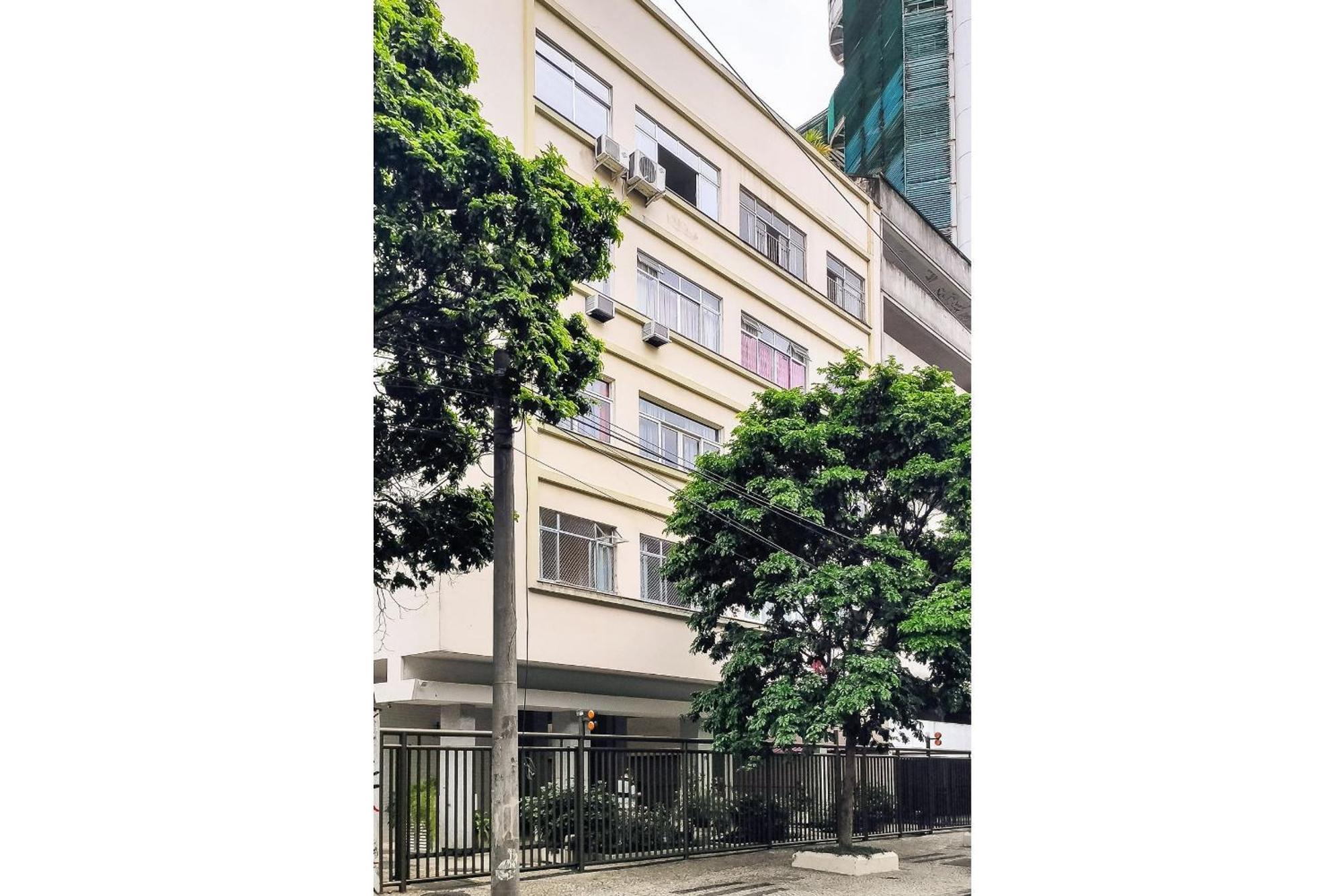 Apartamento 2qtos A 5 Min. Da De Ipanema | Bt 82/207 *